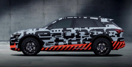 Audi представила полностью электрический внедорожник e-tron